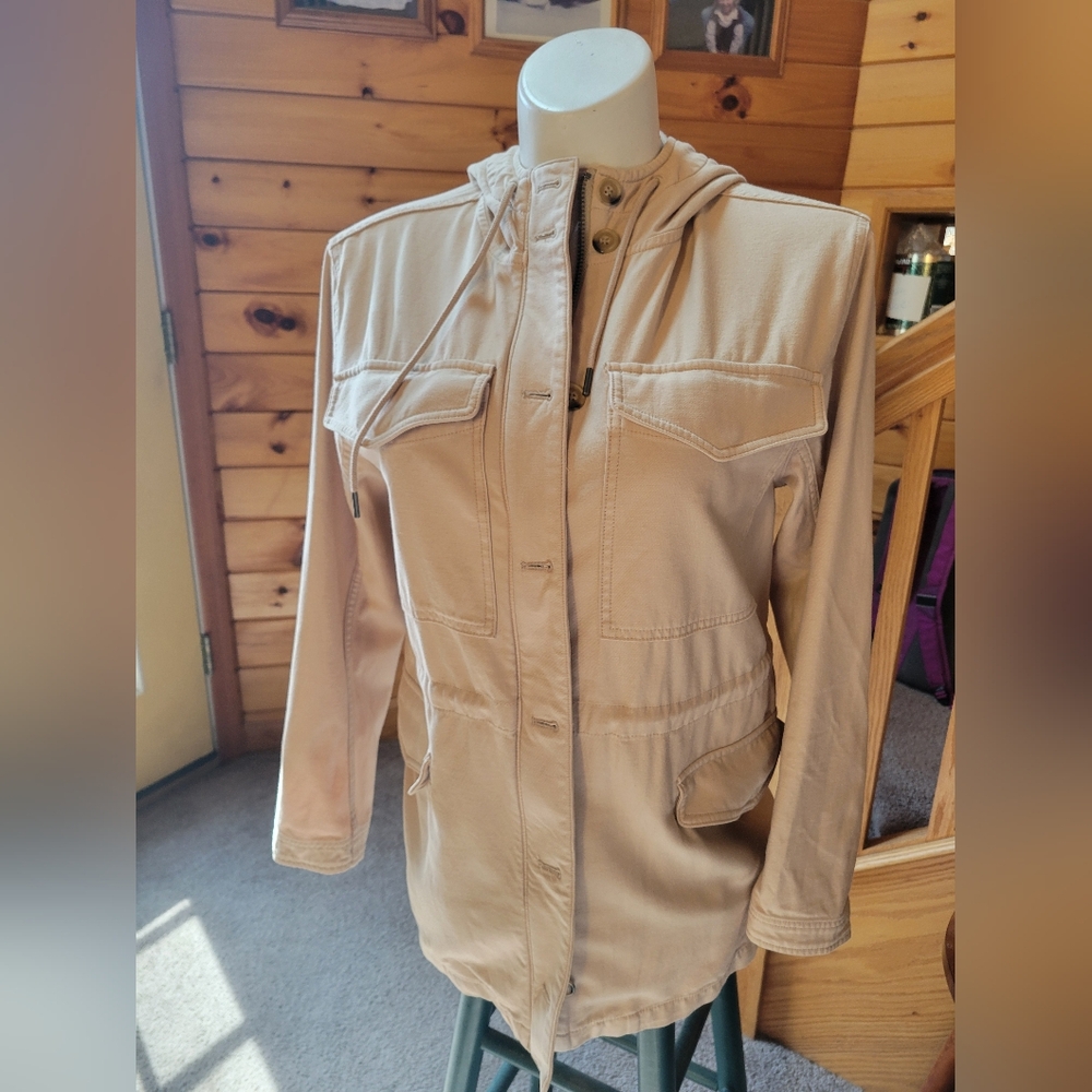 Aritzia Sunday Best Size Medium Military Style Jacket Great Preloved Condition